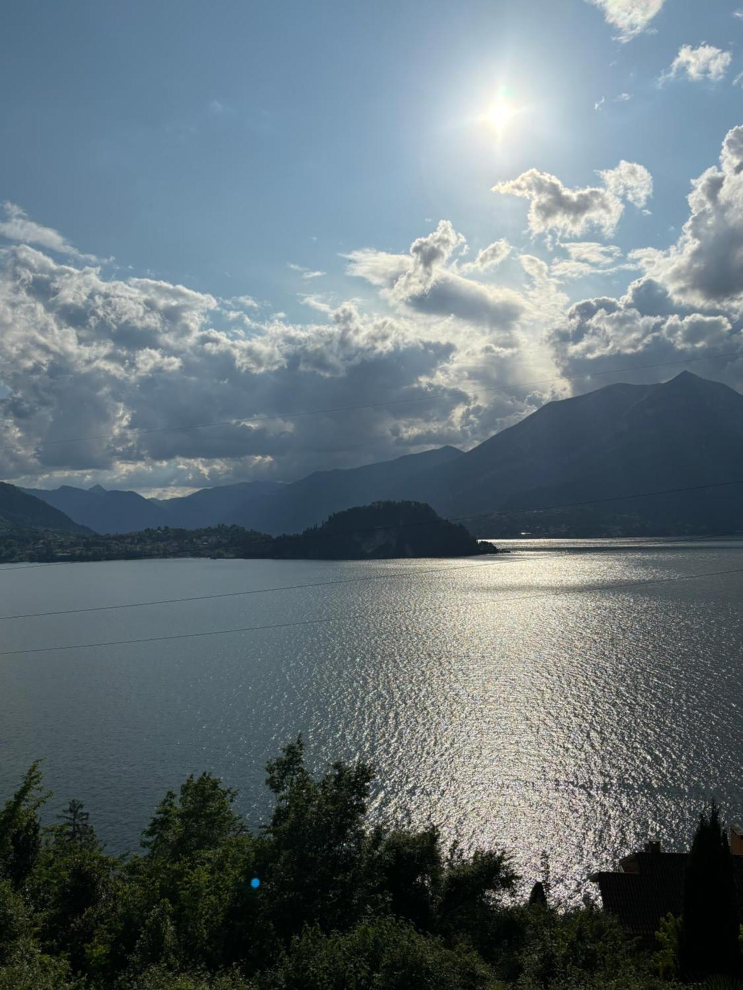 Ortensia Lake Como - Perfect For Couple And Pets 바레나 외부 사진
